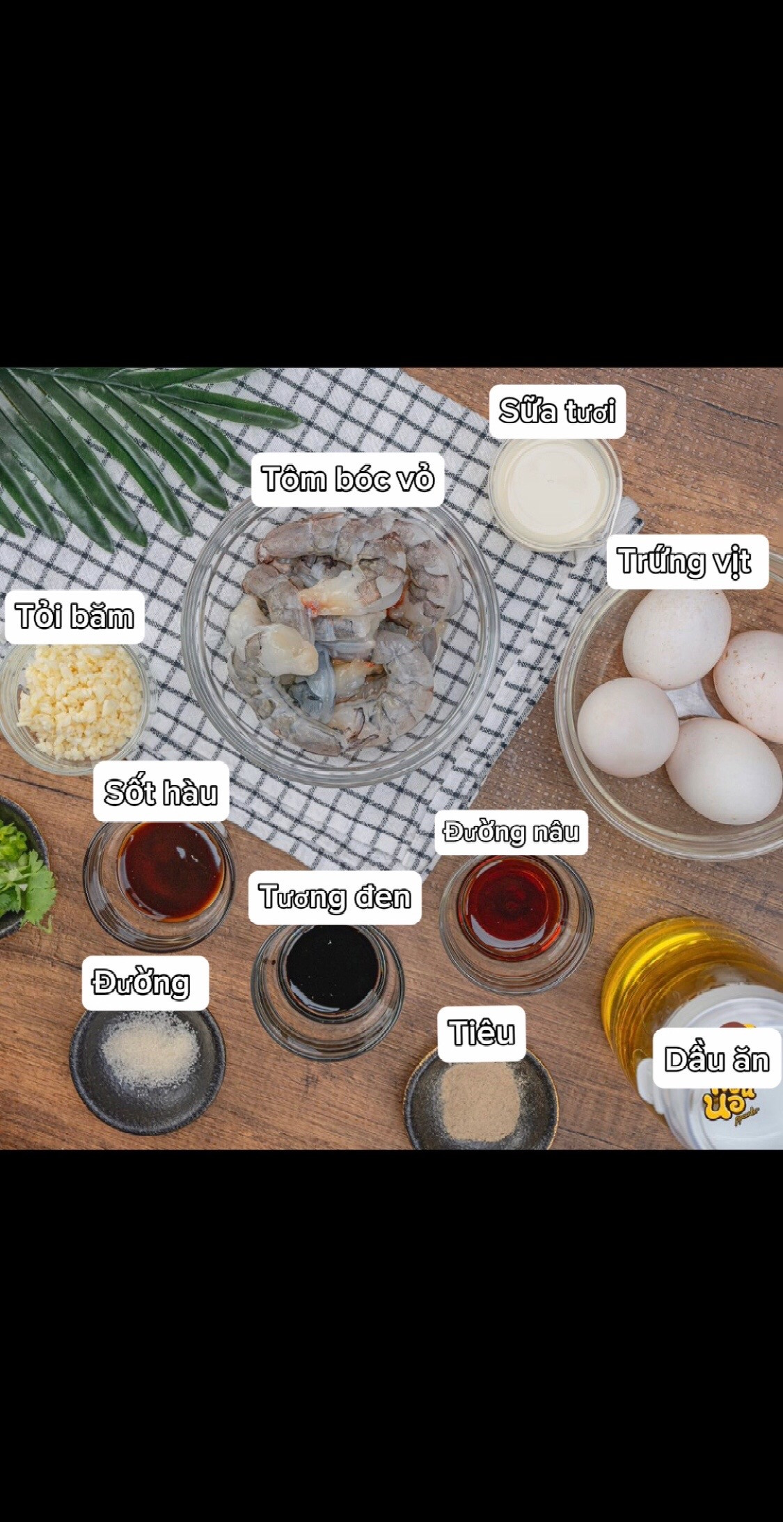 Tôm Sú Sốt Tỏi Trứng Ngon Khó Cưỡng