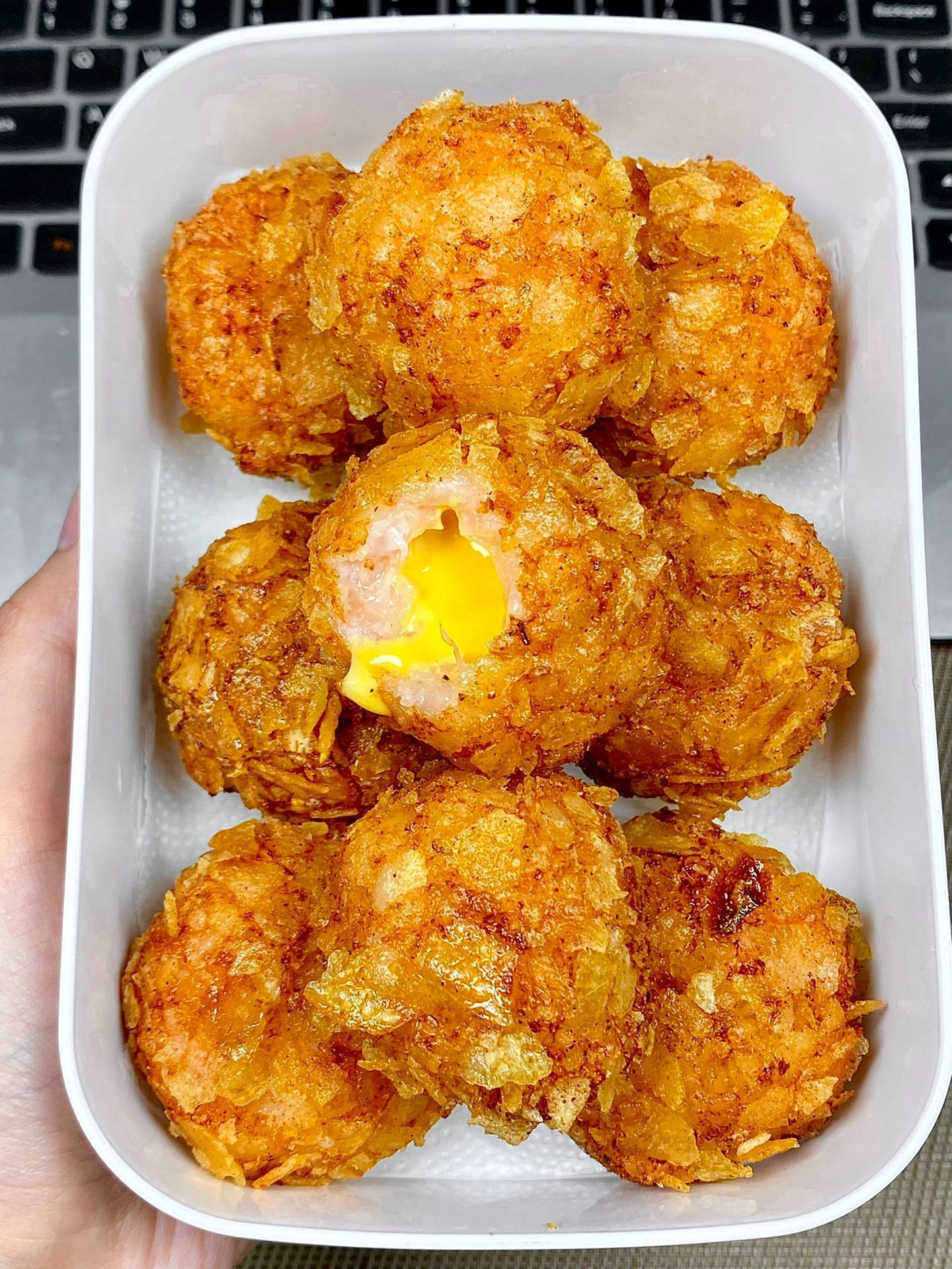 Tôm Viên Chiên Giòn Sốt Trứng Chảy Thơm Ngon