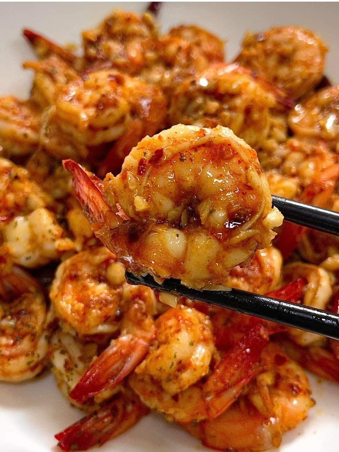 Tôm Xào Sa Tế Cay Nồng Bùng Nổ Hương Vị