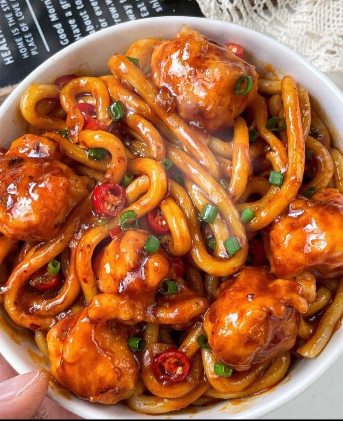 Udon xào cay nồng hương vị biển cả