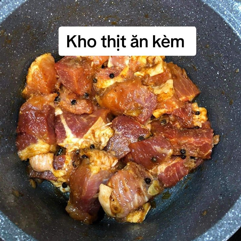 Xôi Thịt Kho Đậm Đà Hương Vị Quê