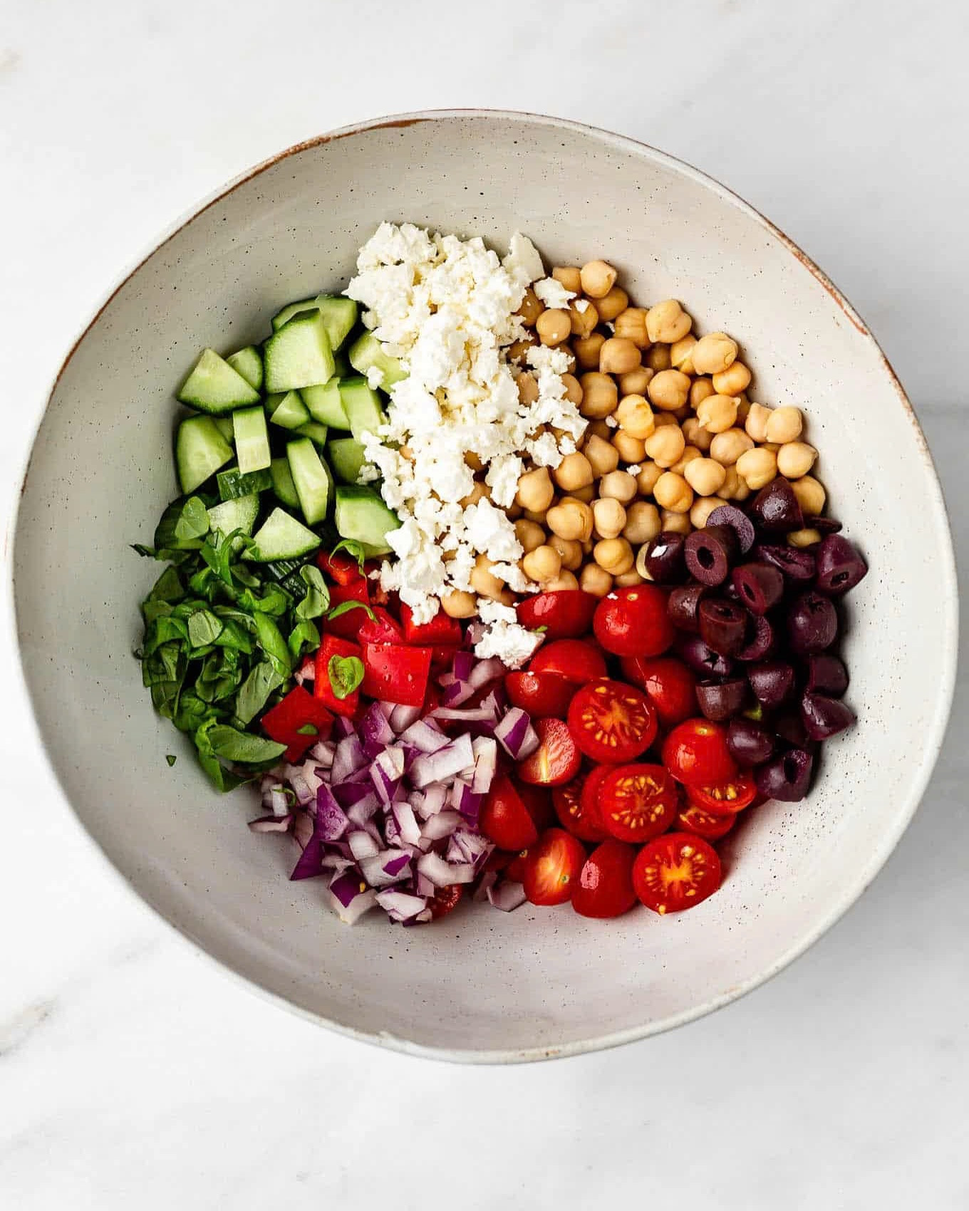Zesty Mediterranean Chickpea Delight Salad
