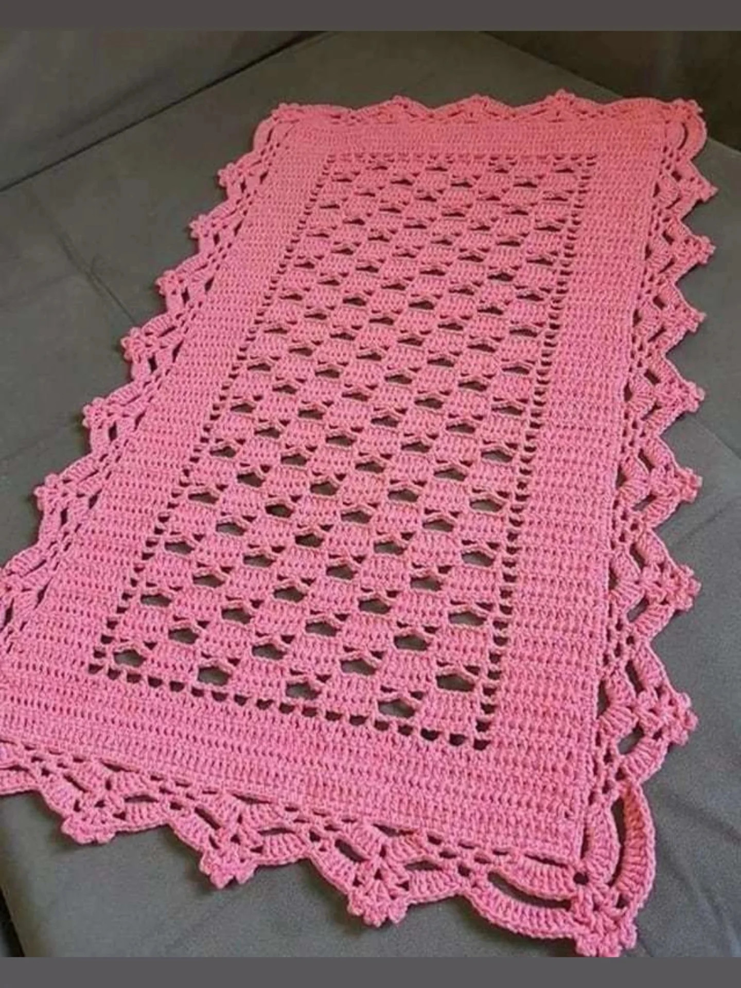 A Arte do Crochê: Bolsas e Quadrados Encantadores