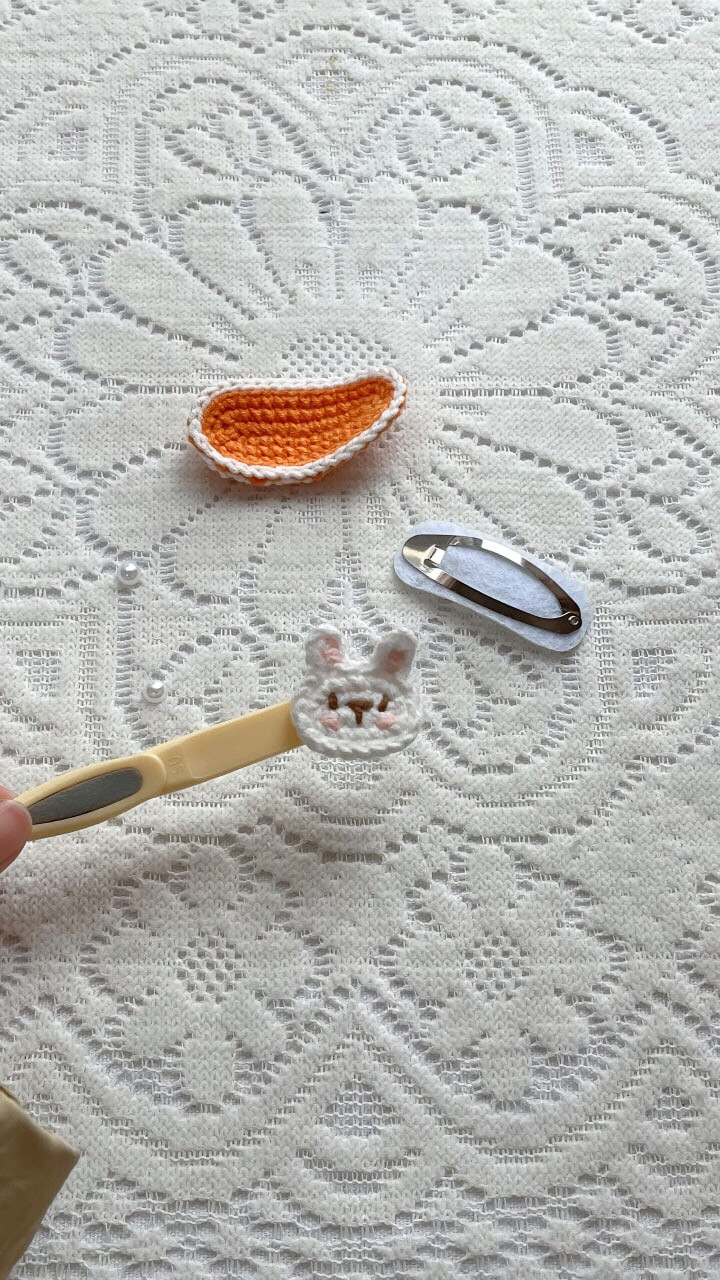 Adorable Crochet Bunny Hair Clip Pattern Tutorial
