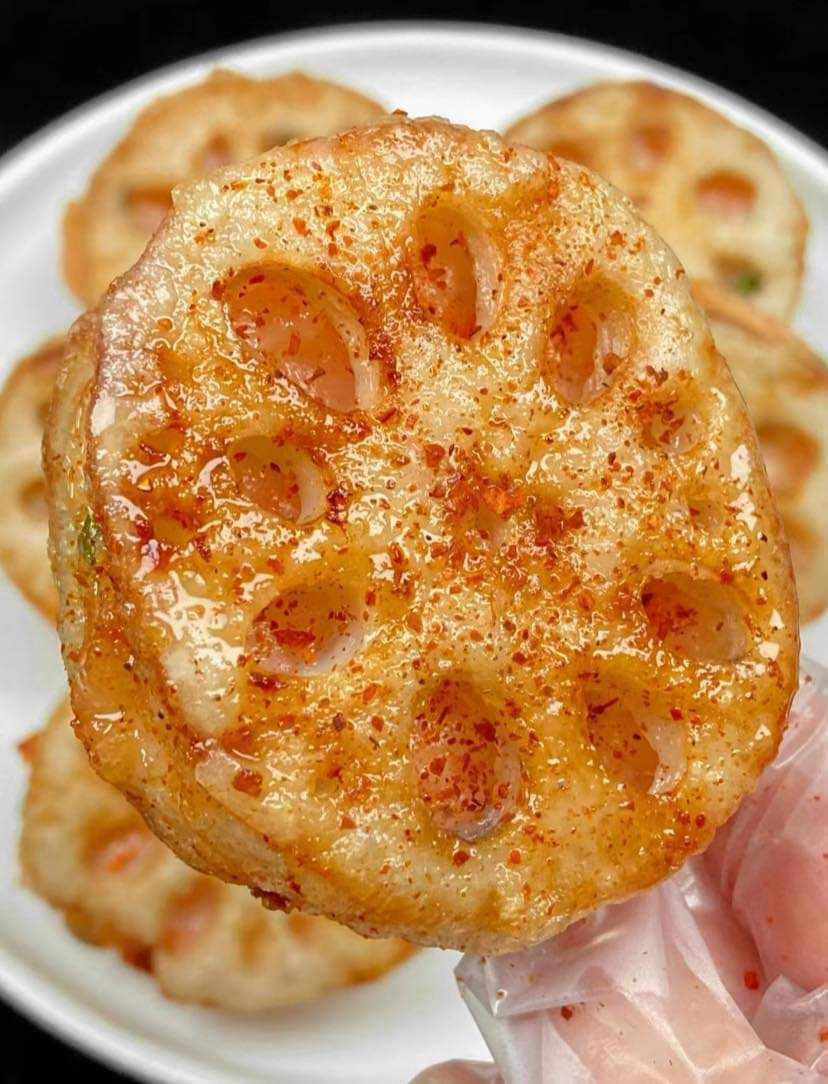 Bánh Tôm Củ Sen Giòn Rụm Thơm Ngon Cho Bữa Tối