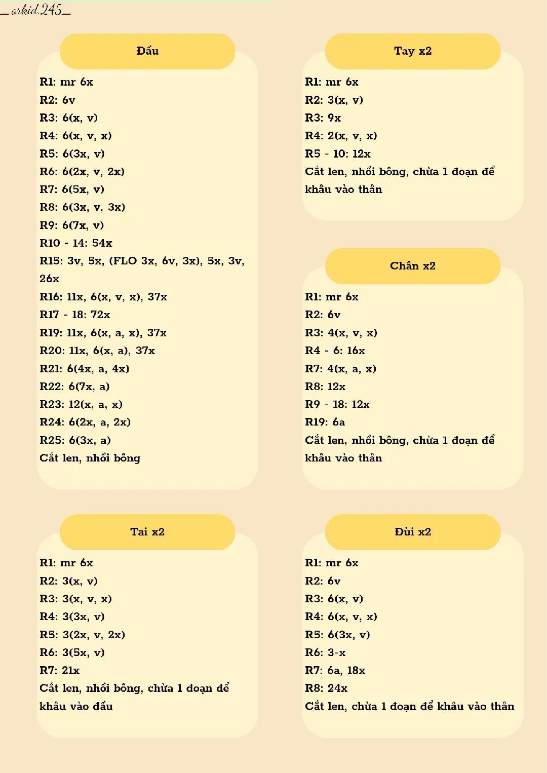 Bộ đôi thú nhồi bông móc len dễ thương trước màn hình hoạt hình