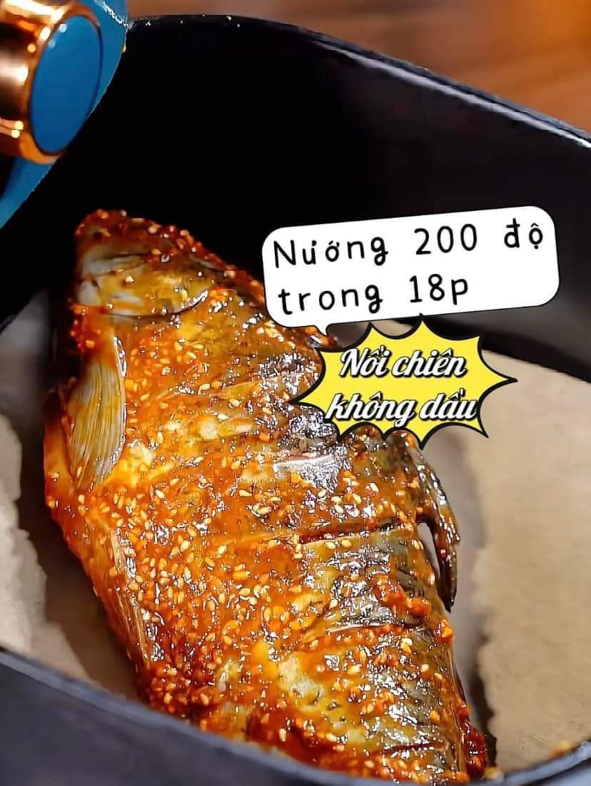 Cá Nướng Giòn Rụm Với Sốt Dầu Hào Cay Thơm