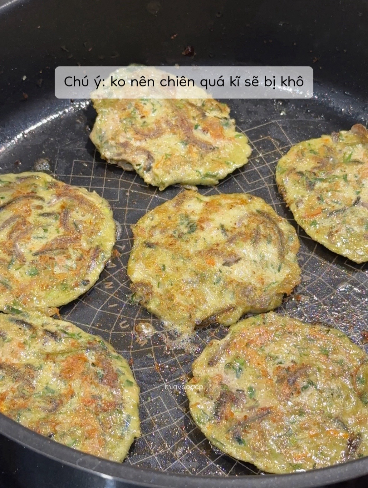 Cách làm chả rươi Hà Nội ngon nức