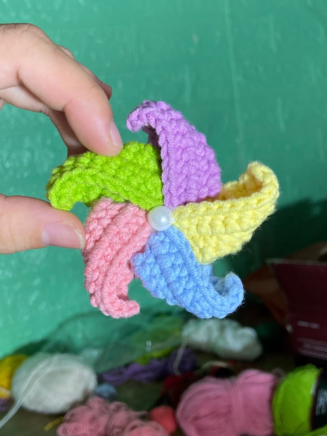 Chart chong chóng nhiều màu sắc