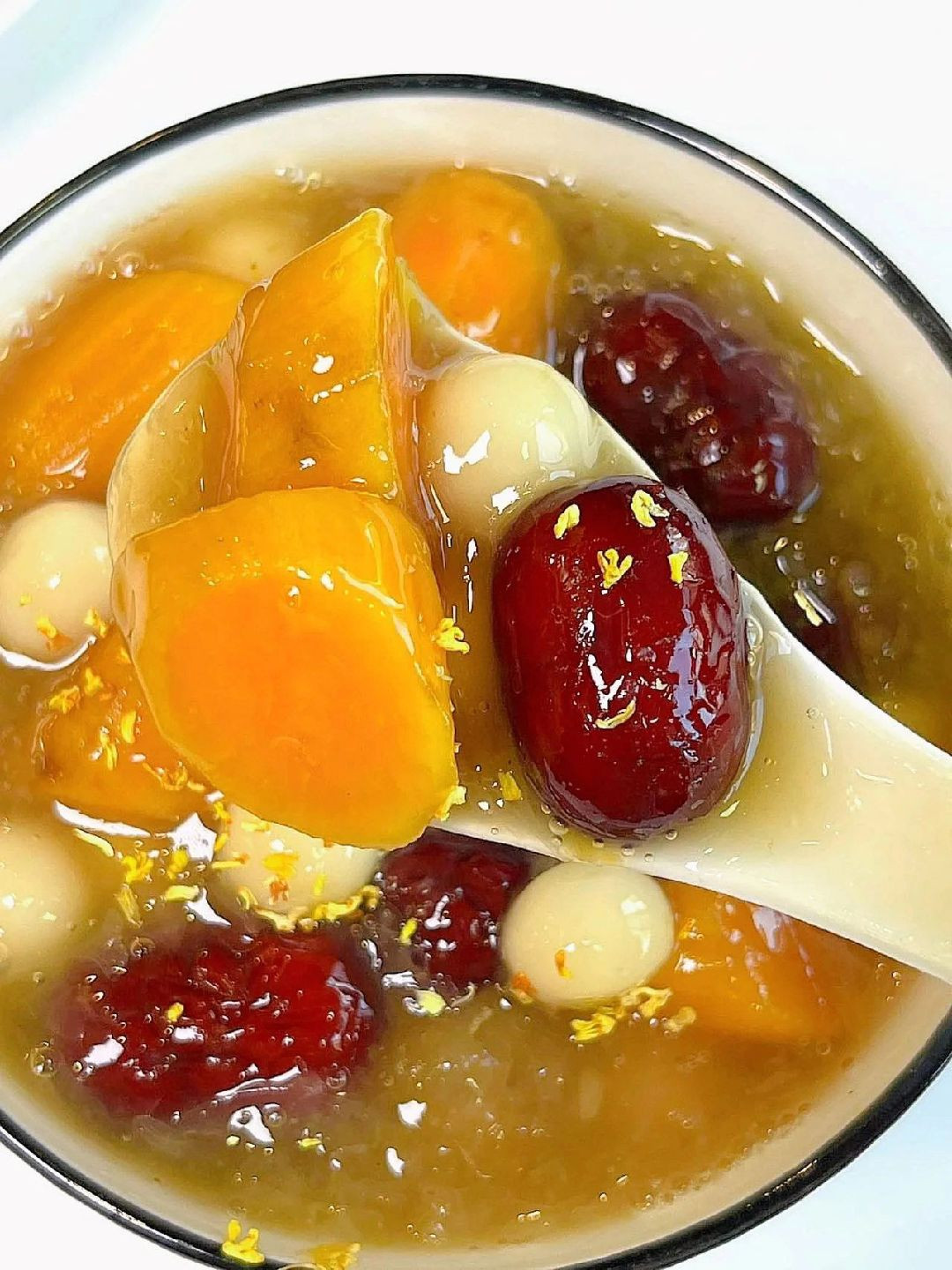 Chè Táo Đỏ Khoai Lang Ngọt Ngào Viên Bột Nếp Dẻo Thơm