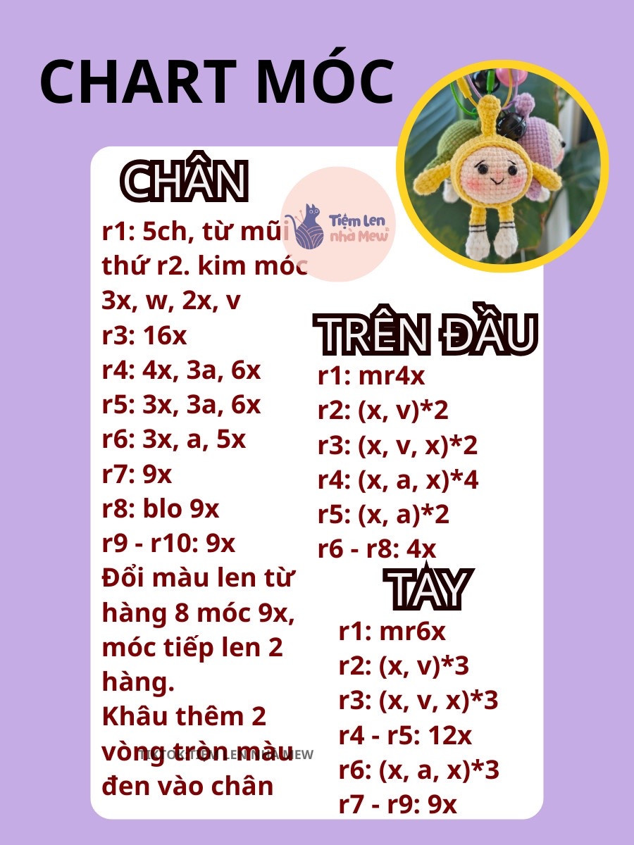 Chú gấu len màu vàng đáng yêu với má hồng