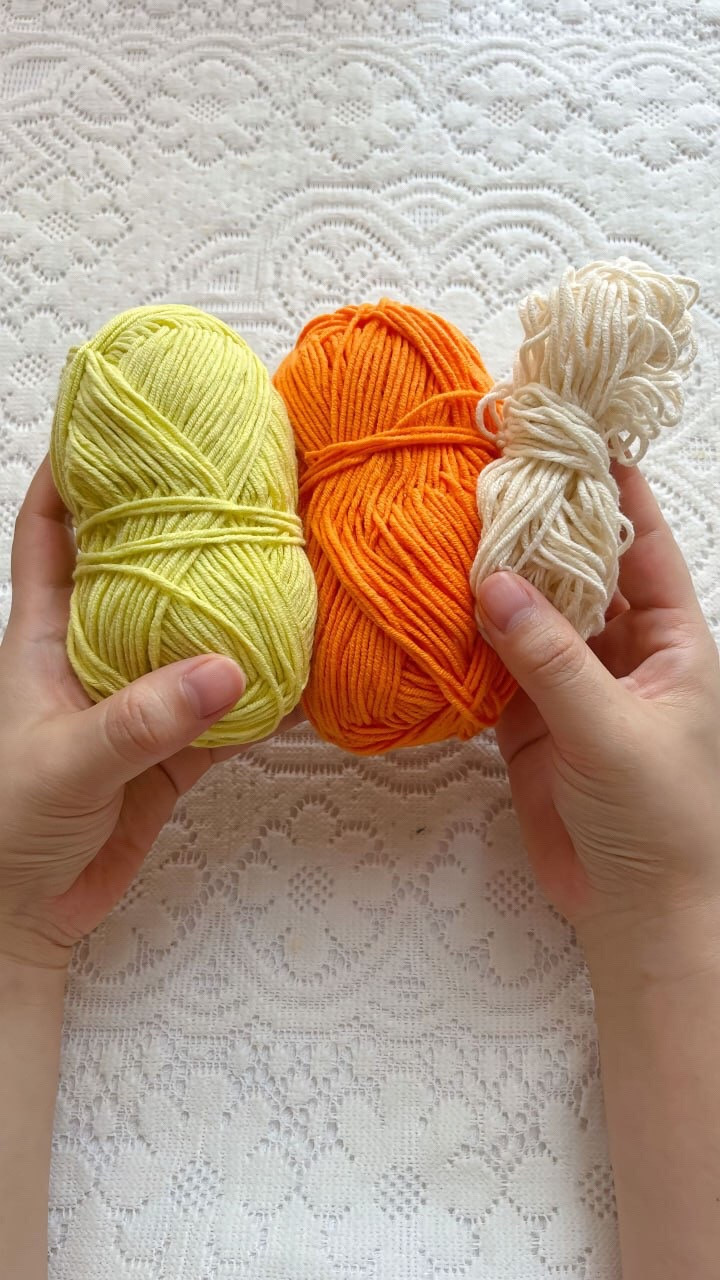 Colorful Crochet Pattern with Flowers and Leaves Design