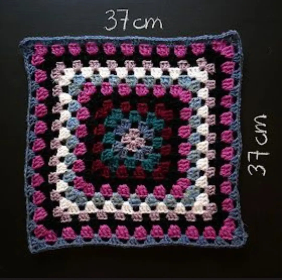 Colorful Crochet Square Pattern with Step-by-Step Instructions