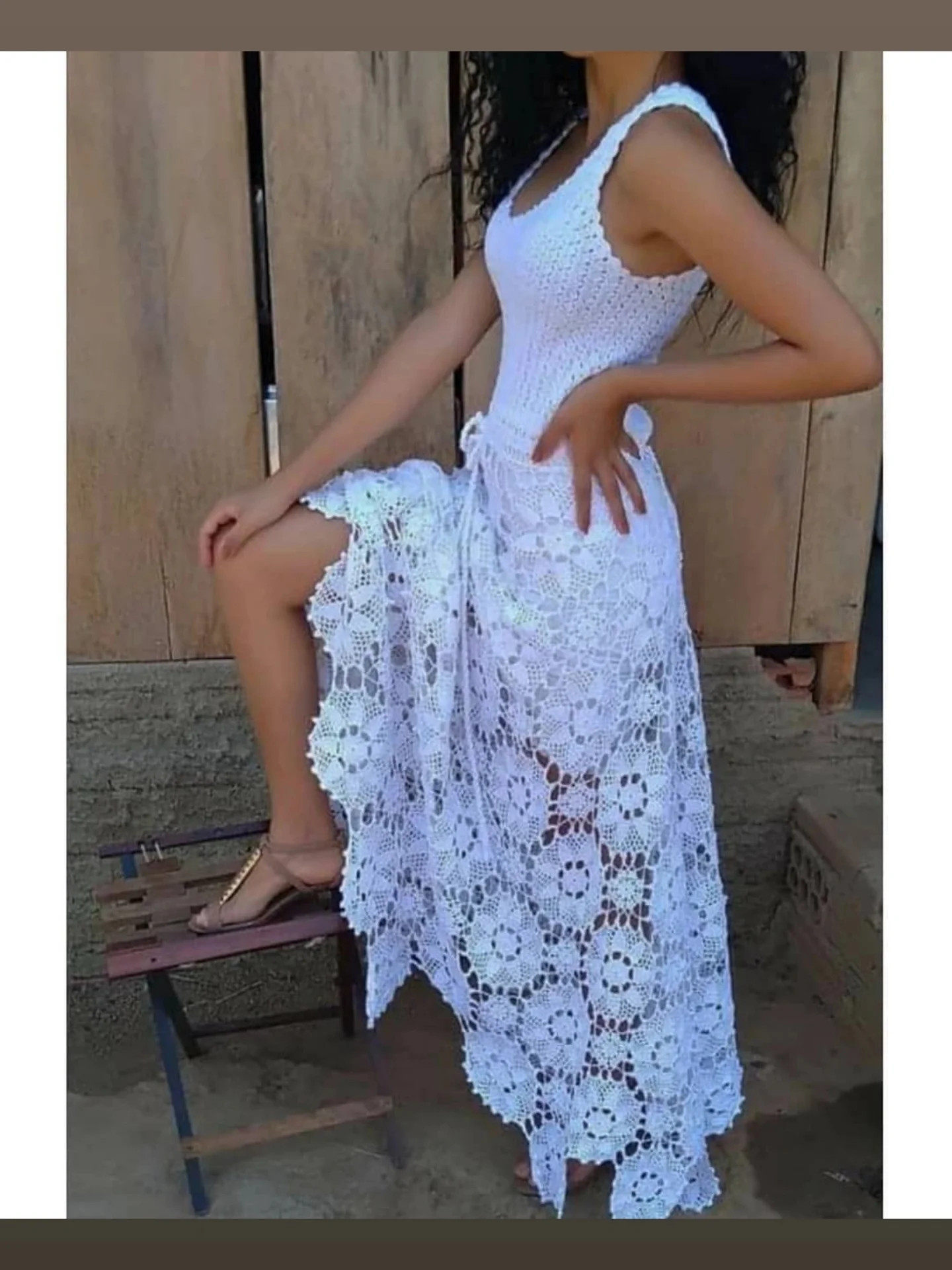 Crochet Bag Pattern with Floral Design