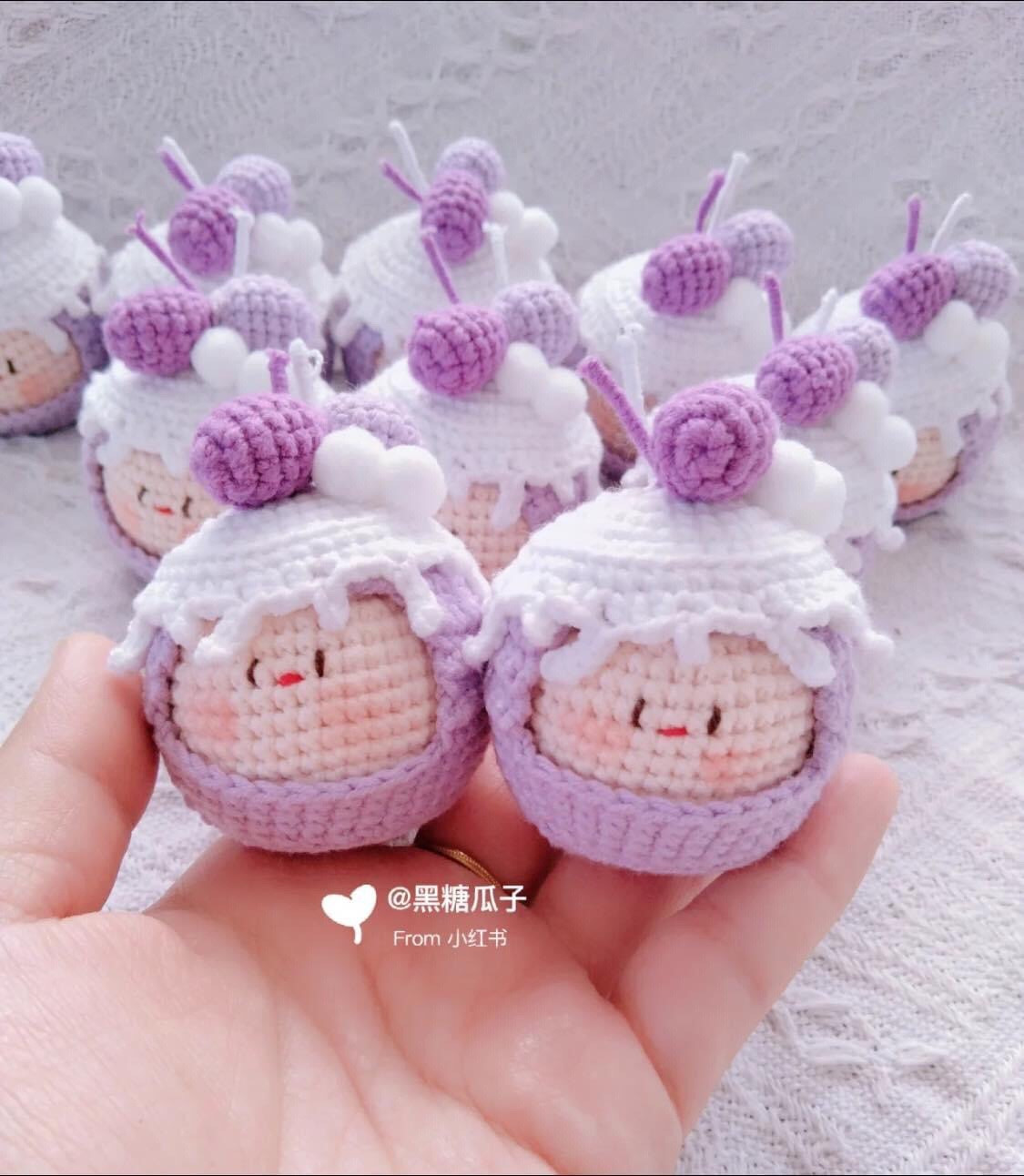 Crochet Cute Blush Sheep Pattern with Pink Flowers