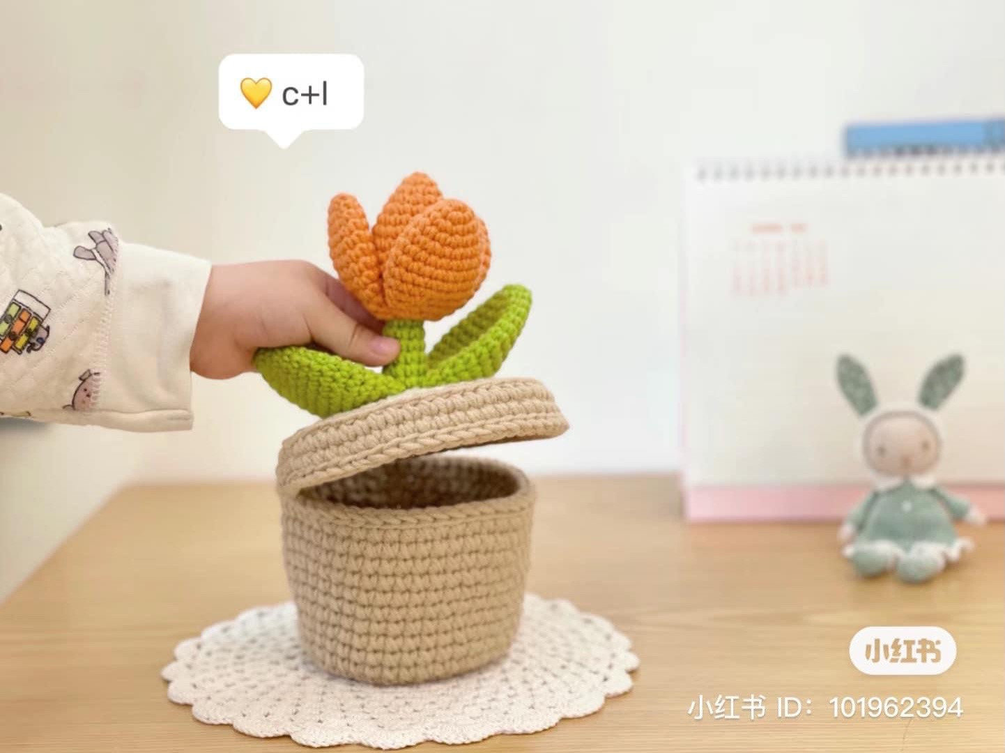 Crochet Pattern for a Cute Tulip in Pot