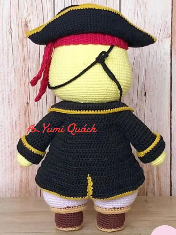 Crochet Pattern for a Pirate Duck Amigurumi Toy