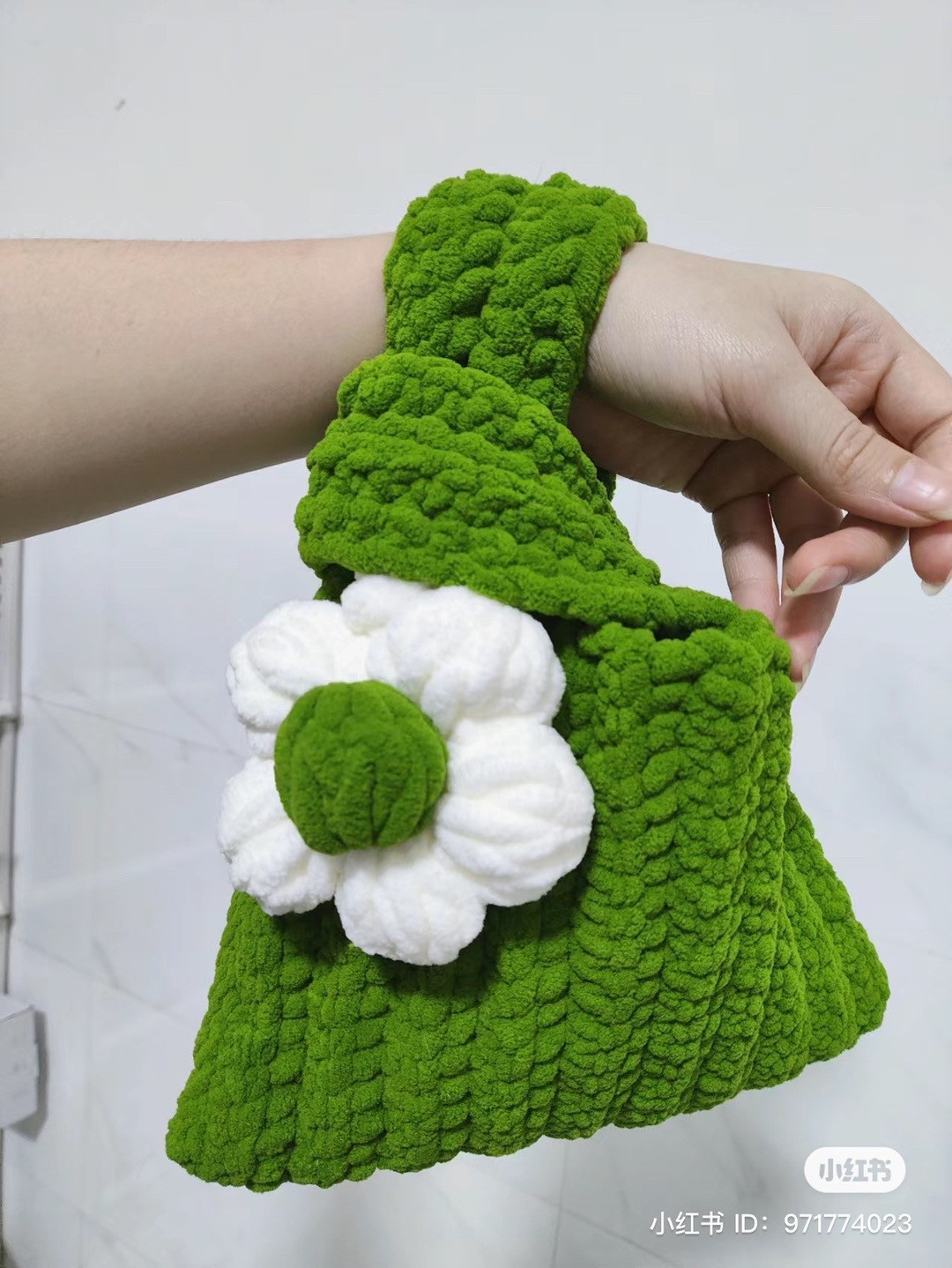 Crochet Pattern for Green Bag with White Floral Accent