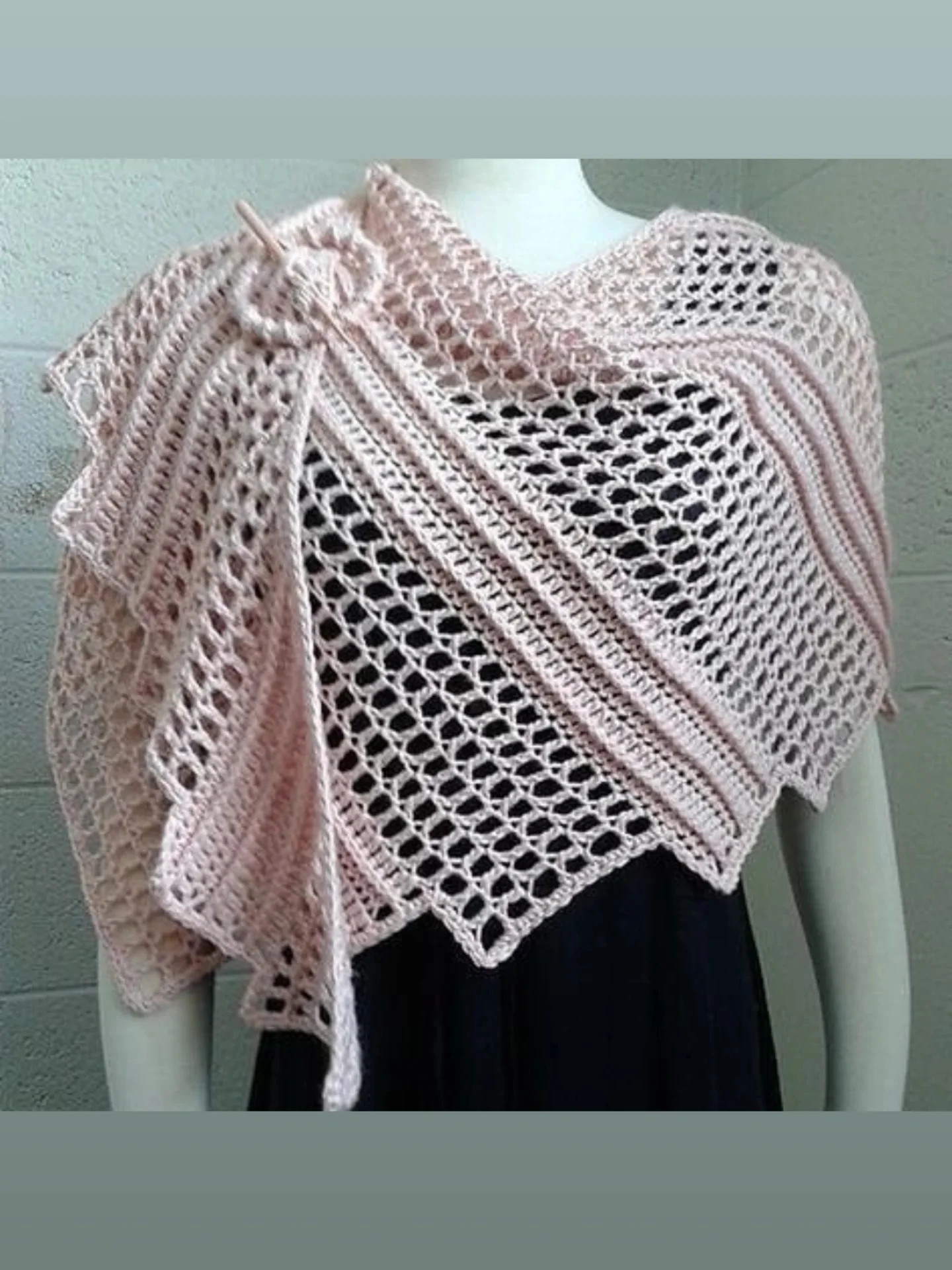 Crochet Pattern for Strawberry Granny Square