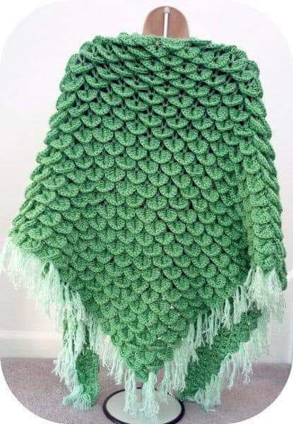 Crochet Scale Pattern with Detailed Stitch Chart