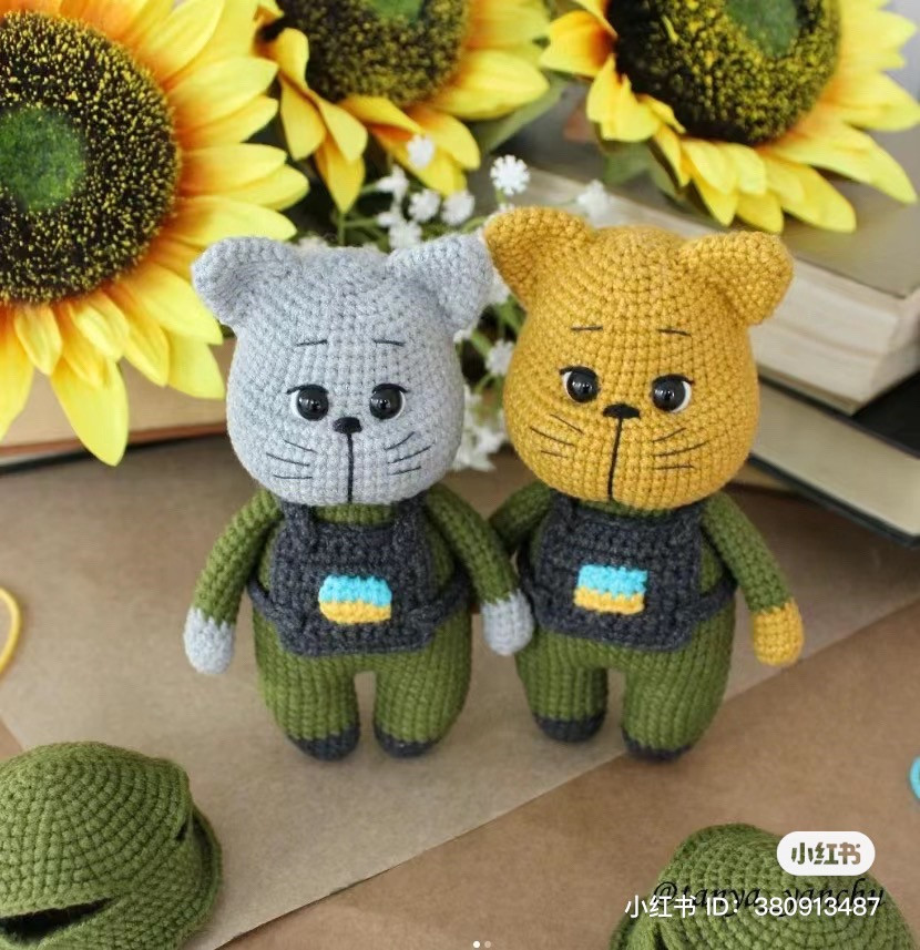 Crochet Soldier Cats Pattern with Sunflower Background