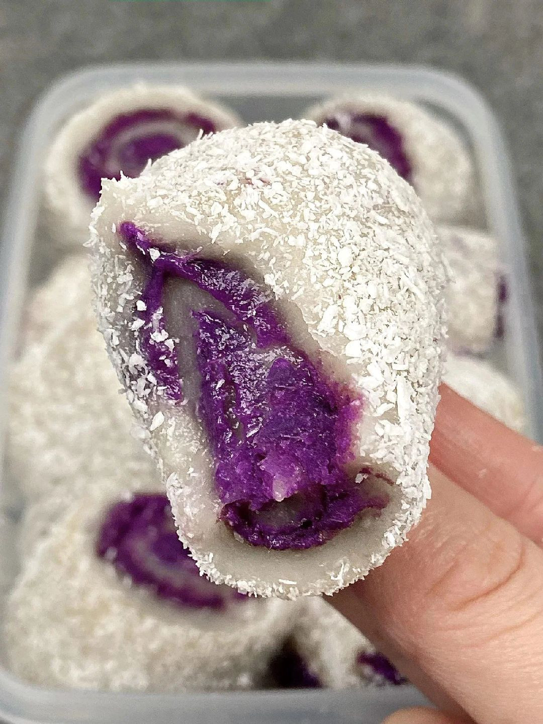 Cuộn Khoai Lang Tím Dẻo Thơm Vị Dừa