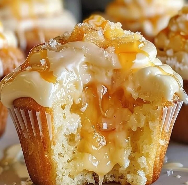 Cupcakes de Pêssego com Cream Cheese e Toque de Mel