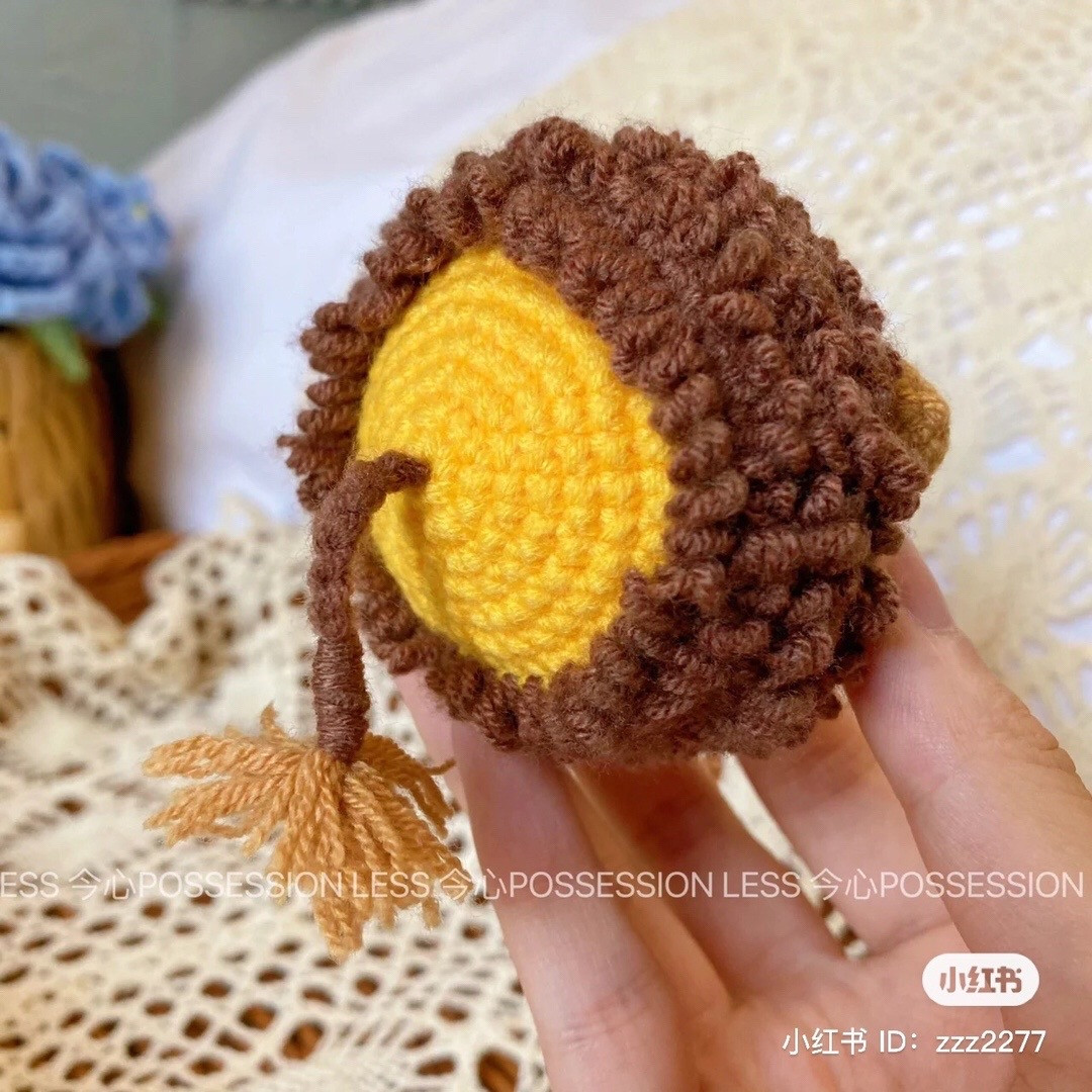Cute Amigurumi Lion Face Crochet Pattern for Beginners