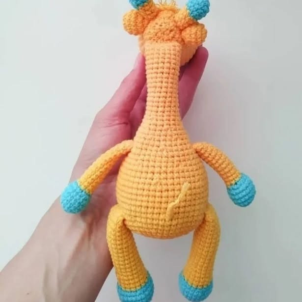 دستور بافت رایگان زرافه کوچولو