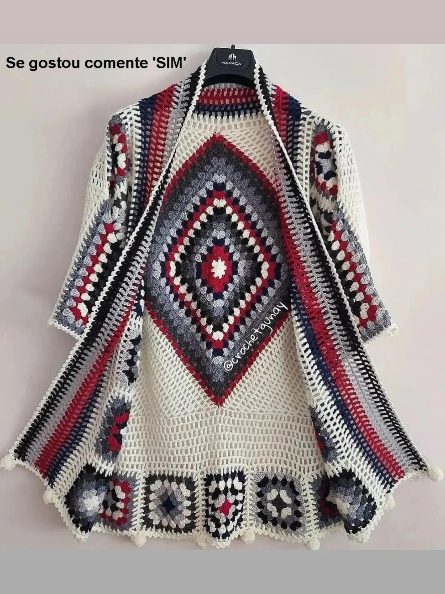 Elegant Crochet Doily Pattern with Detailed Instructions