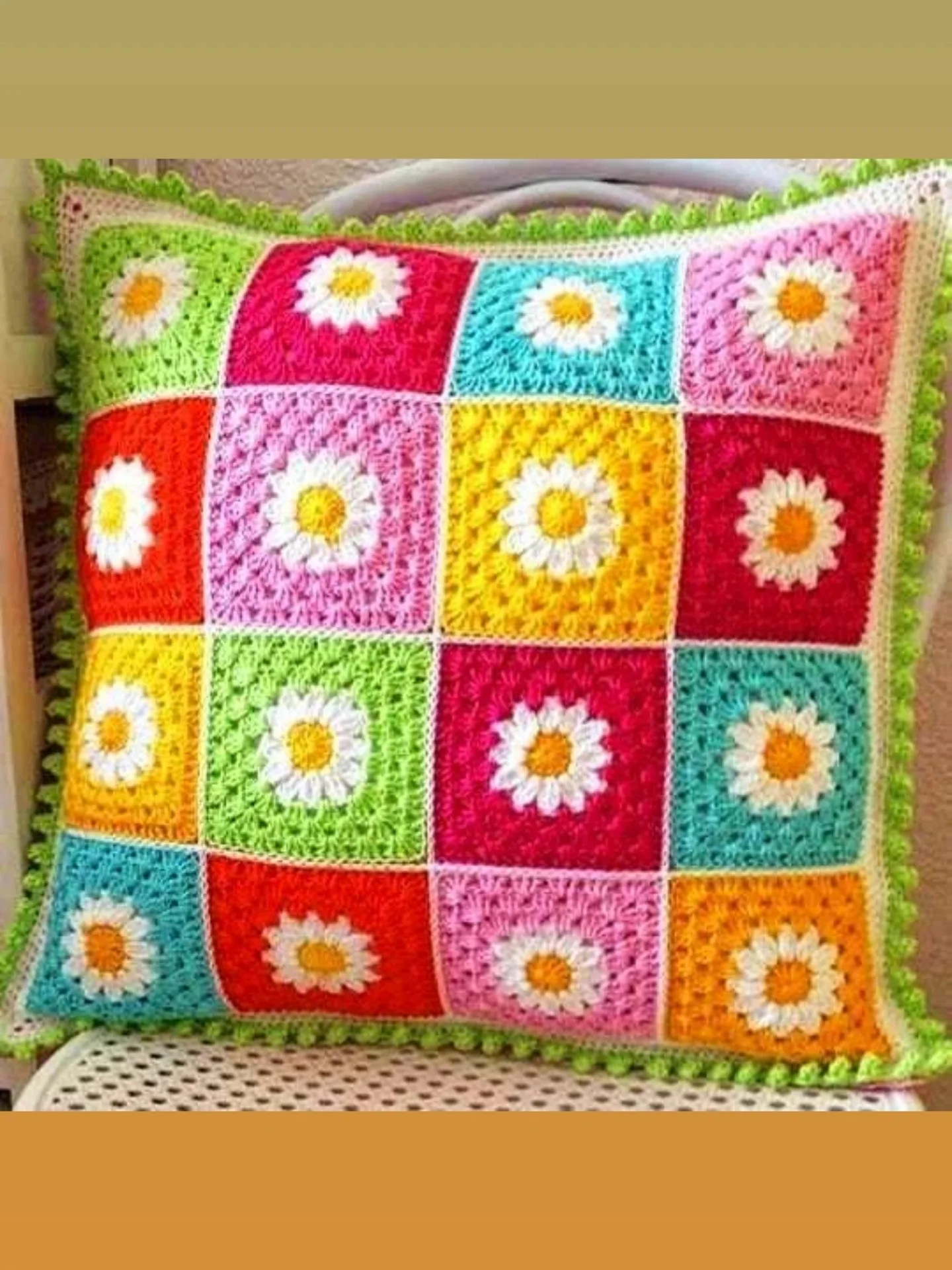 Elegant Crochet Shawl Pattern for Stylish Layering