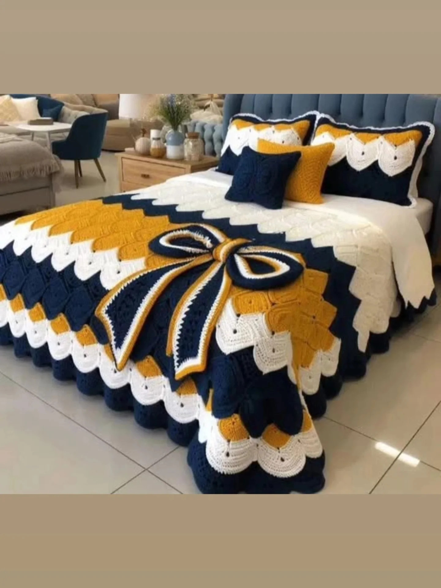 Elegant Crochet Shawl Pattern for Stylish Layering