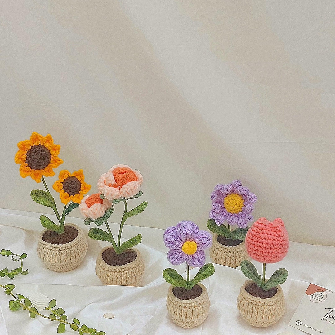 Hướng dẫn móc bình hoa tulip len trang trí dễ thương