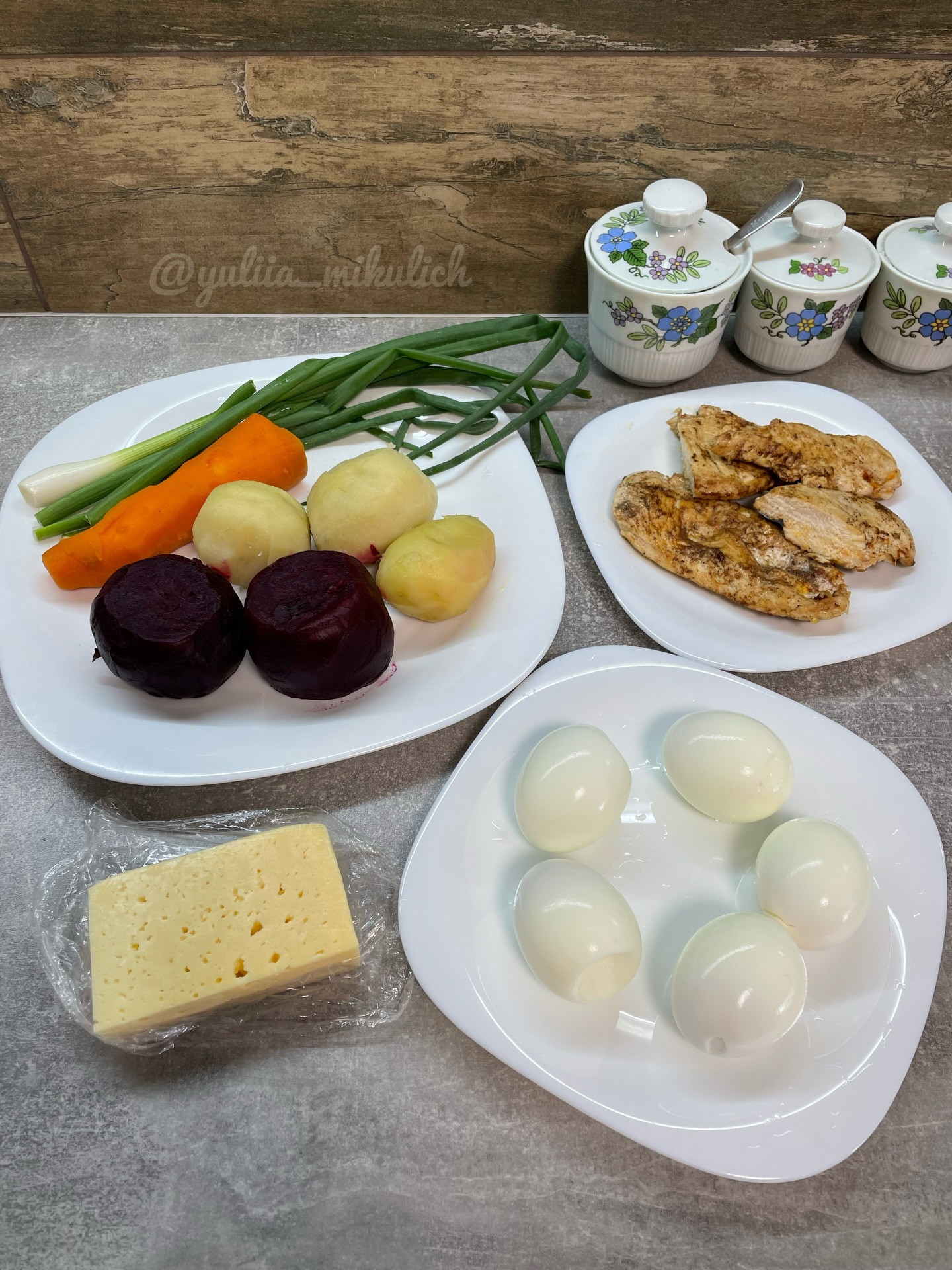 Куряча шуба з сиром та буряком