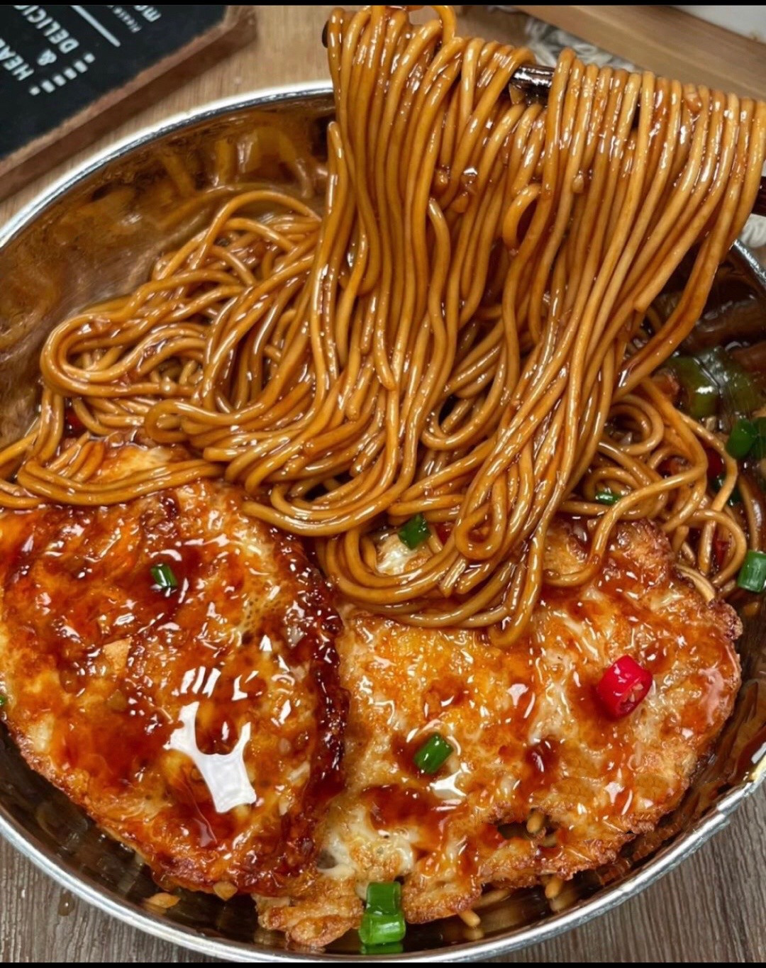 Nudl mo Sos Moa Mo Sos