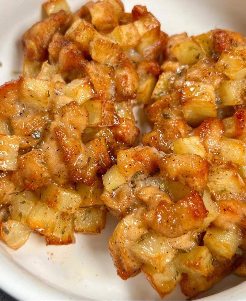 Ức gà phủ khoai tây giòn, hương vị mê say