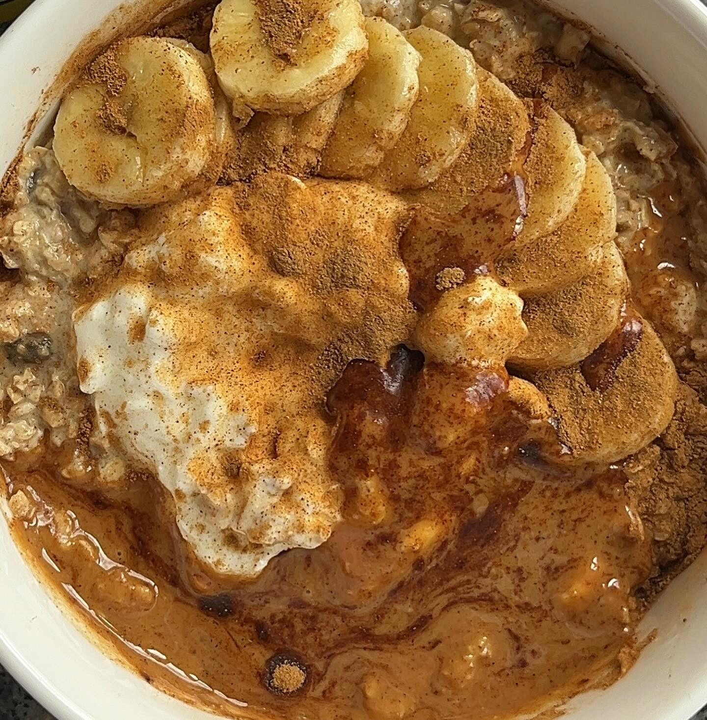 Banana Bliss Overnight Oats with Peanut Butter Drizzle