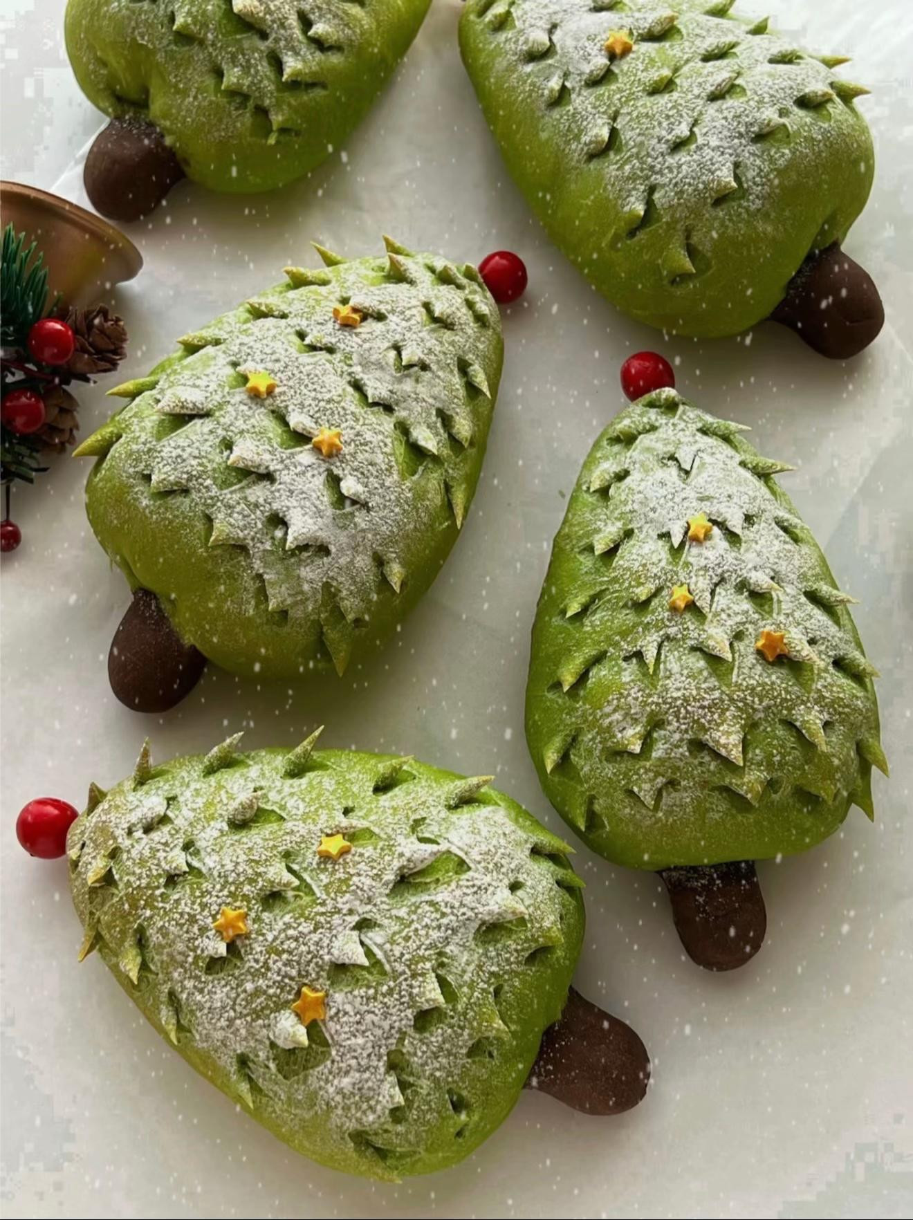 Bánh Cây Thông Giáng Sinh Xanh Mát Tặng Người Thương