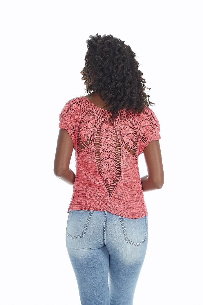 Blusa de Crochê com Design Elegante e Detalhado