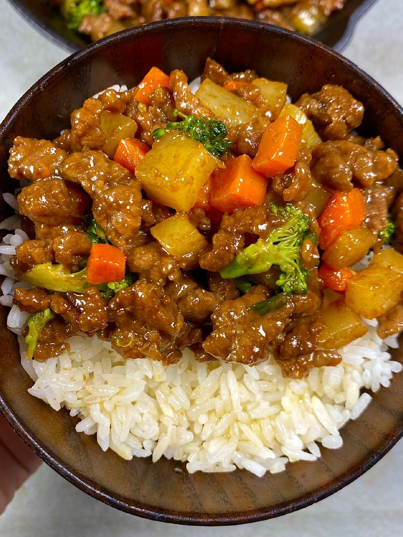 Bò Xào Ngũ Sắc: Thơm Ngon Hòa Quyện Hương Vị