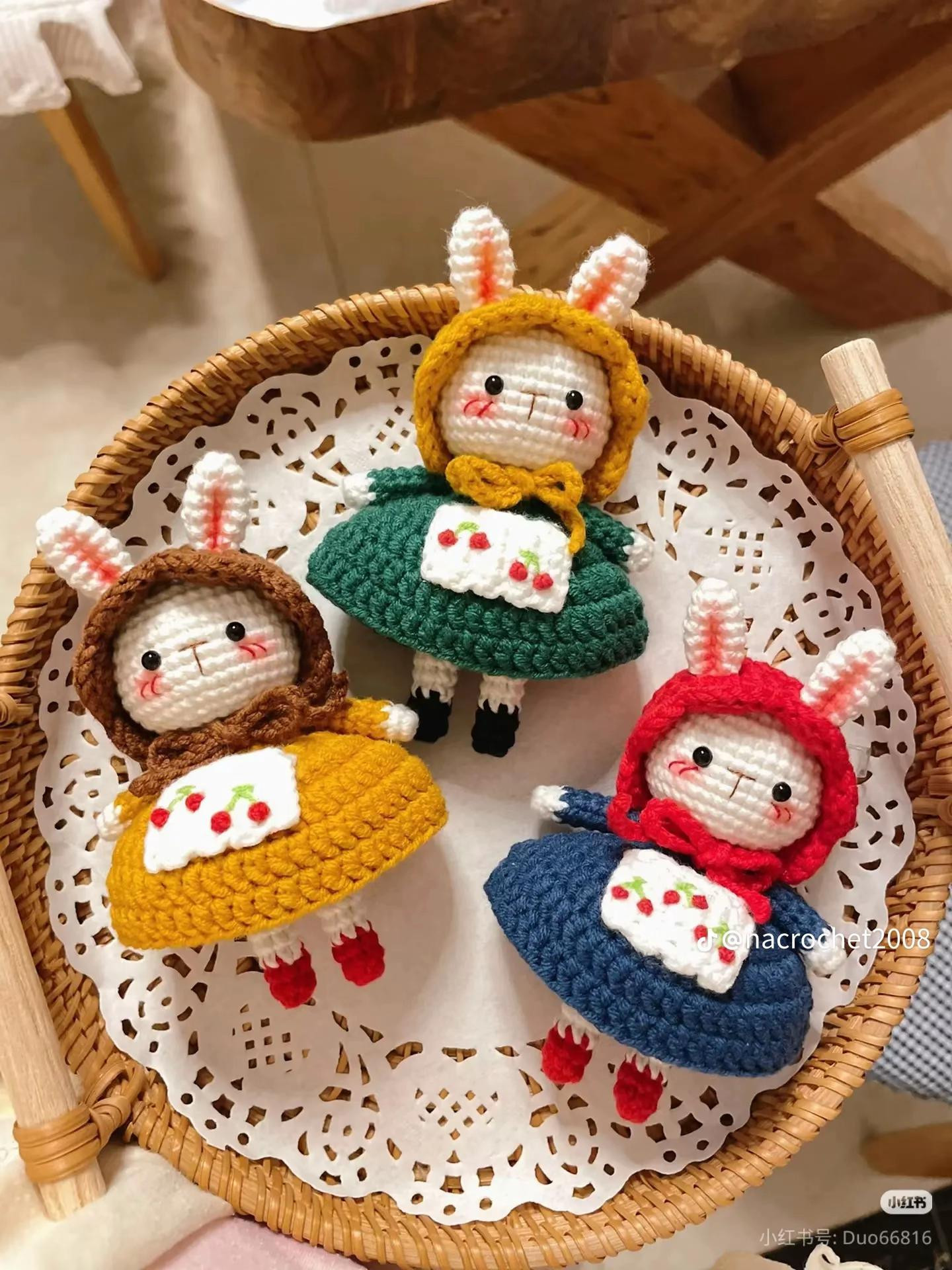 Chart móc len thỏ cảnh sát dễ thương cho người mới bắt đầu