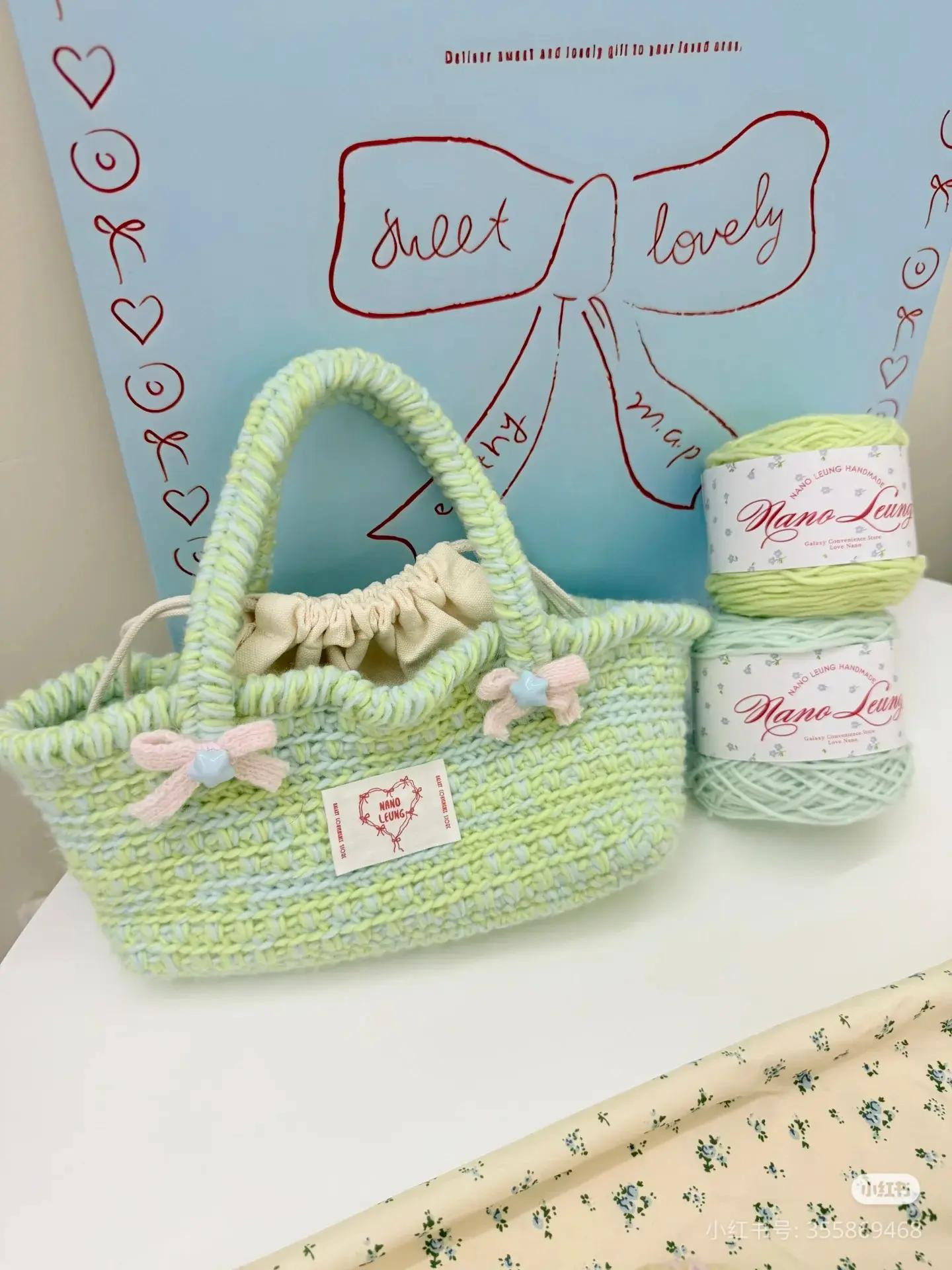 Colorful Yarn and Crochet Bags with Sweet Lovely Chart