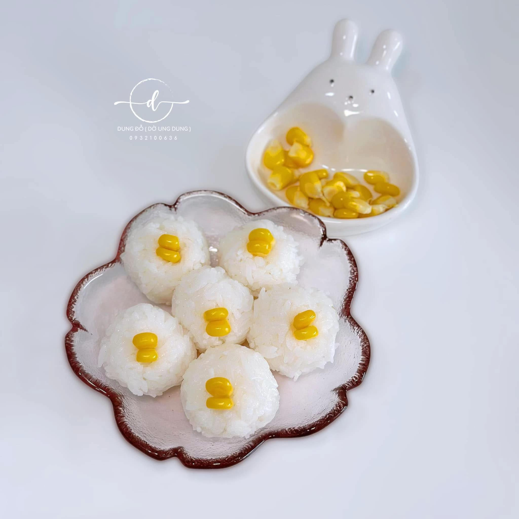 CƠM VỊT BƠI LỘI TRONG TRỨNG.