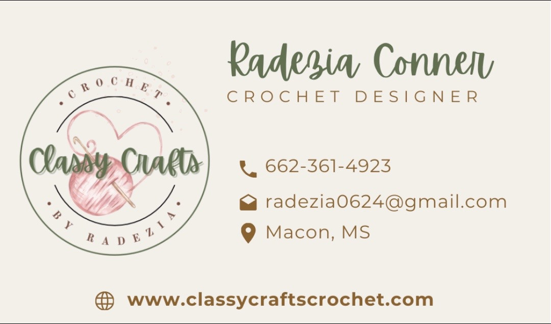 Create Your Own Crochet Glasses Holder with This Free Pattern