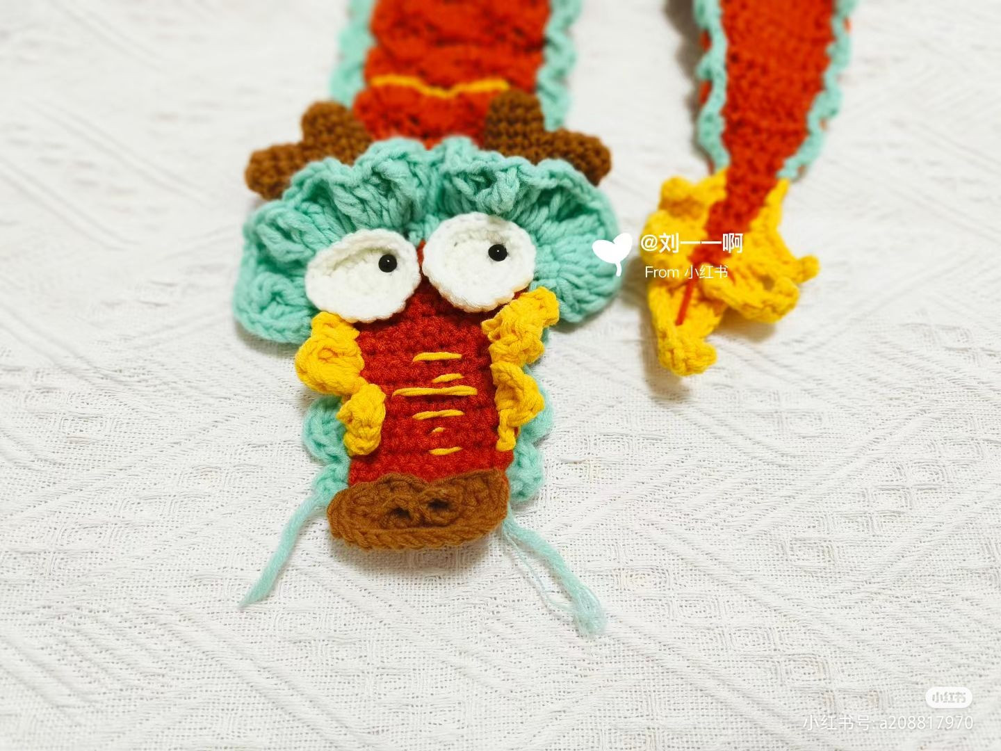 Crochet Dragon Scarf Pattern with Vibrant Colors and Fun Design