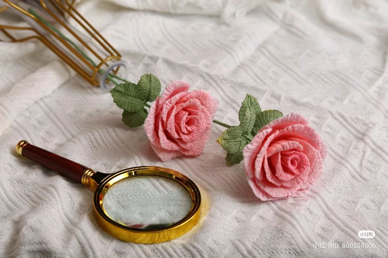 Crochet Pattern for Elegant Pink Roses with Green Leaves