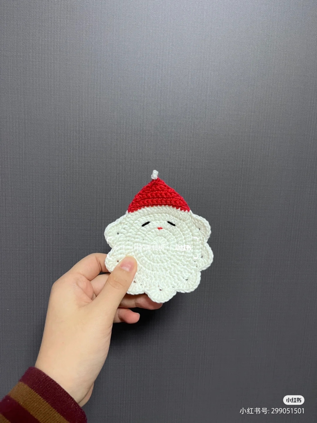 Crochet Pattern for Mini Christmas Tree with Star Topper