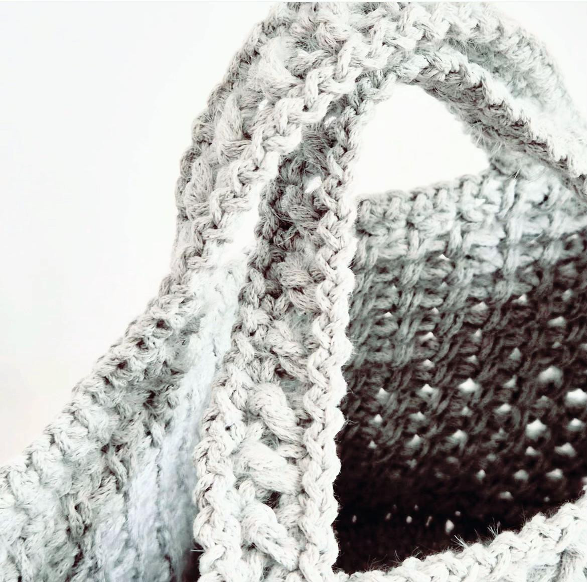 Crochet Pattern for Stylish Blue Handbag