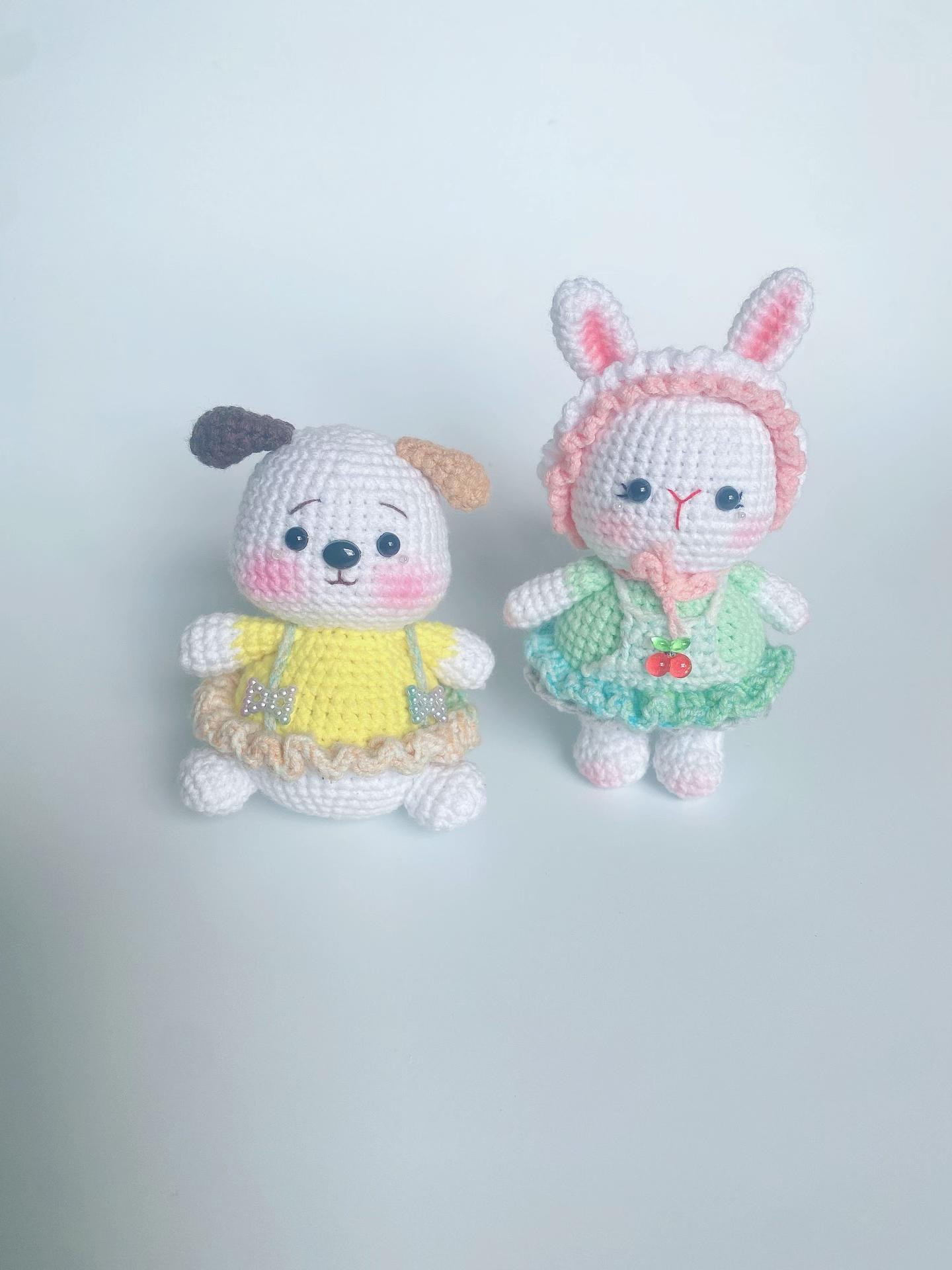 Cute Crochet Puppy in Yellow Outfit Pattern