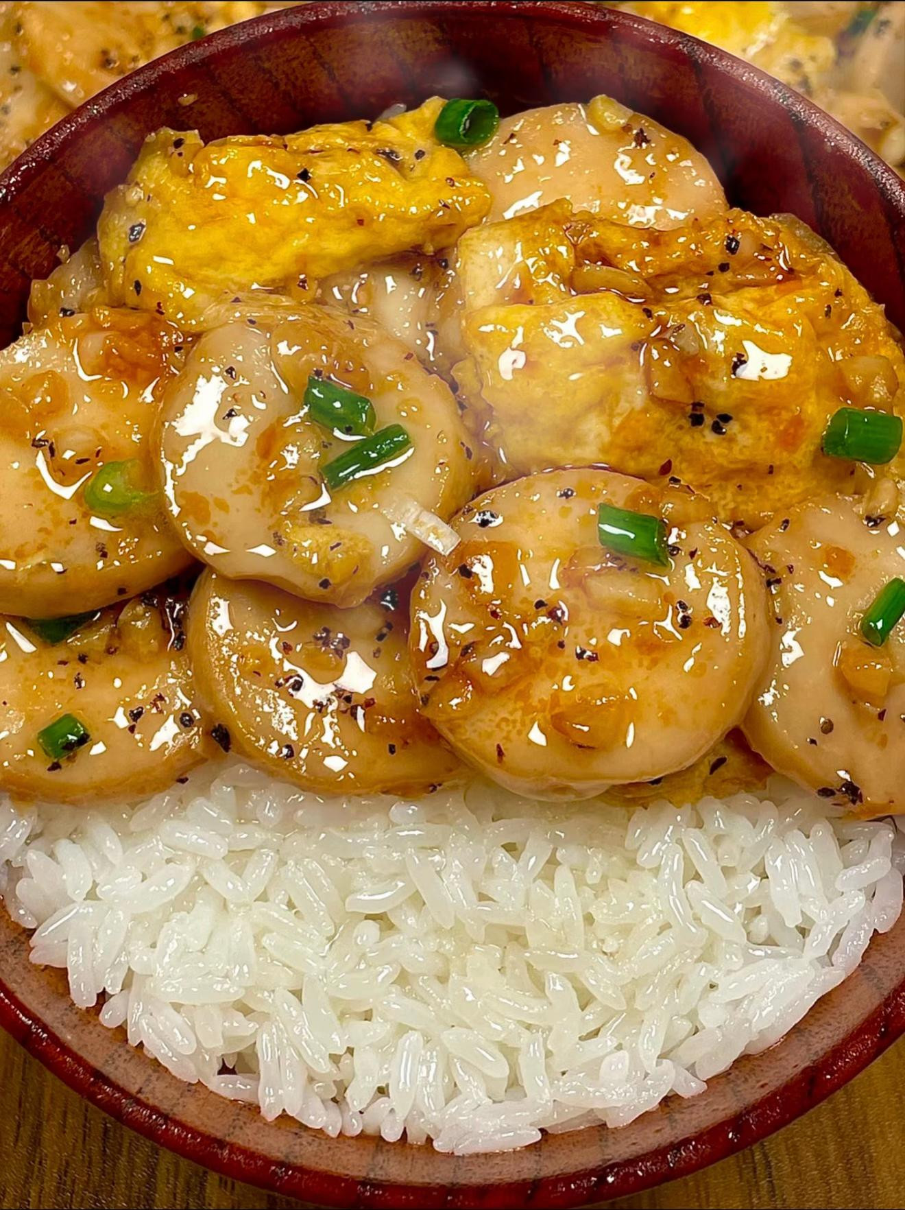 Đậm đà nấm đùi gà xào trứng hấp dẫn